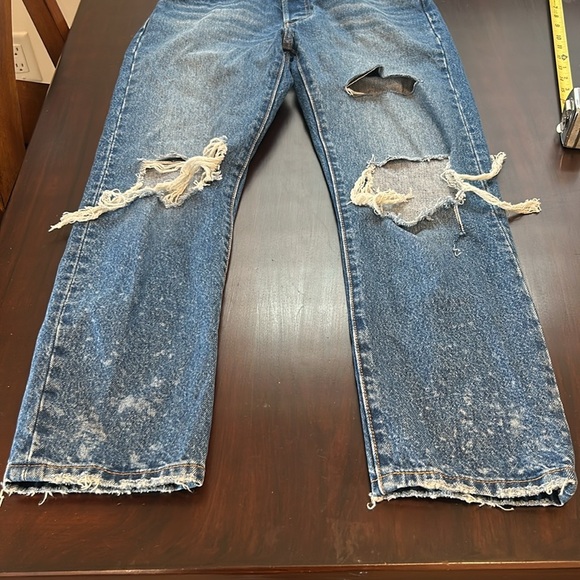 Levi’s 501 Button Fly High Waisted 
Distressed Cropped Jeans Paint Splatter Hem - Picture 16 of 16